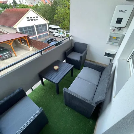 Apartament Fefe *